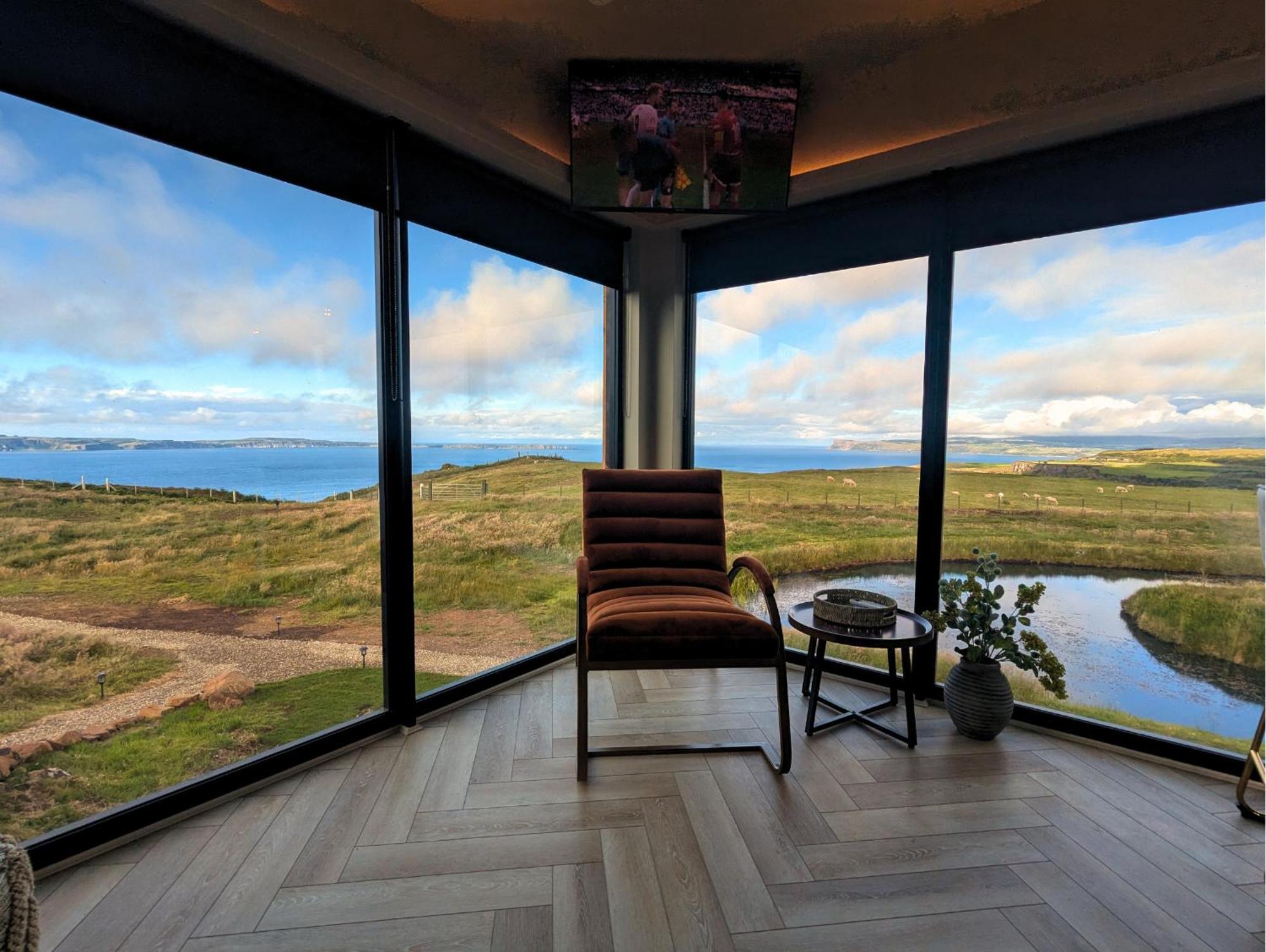 Carrick-A-Rede Luxury Retreat Ballintoy Causeway Coast Exterior photo